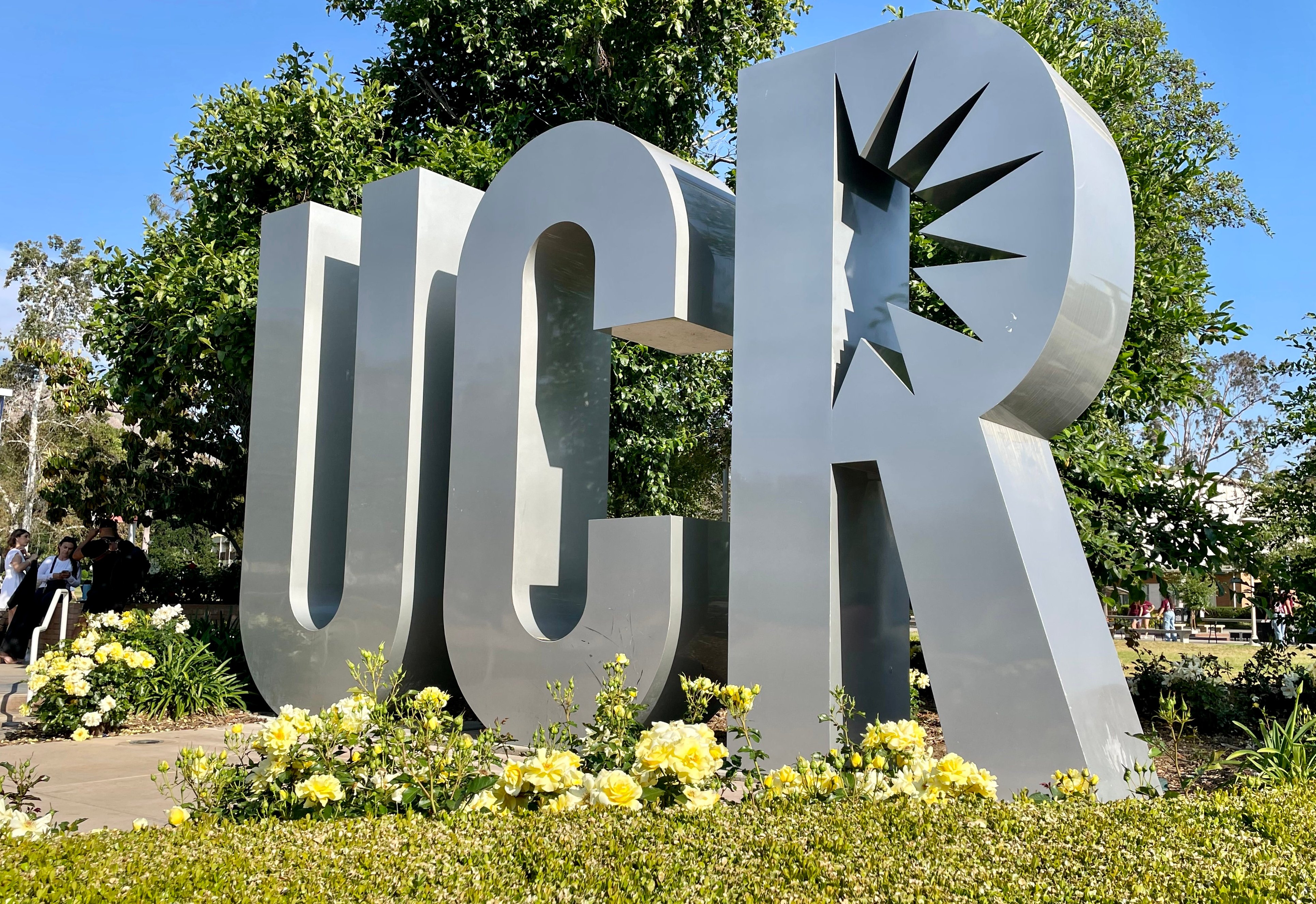 t1v-uc-riverside-outside-sign