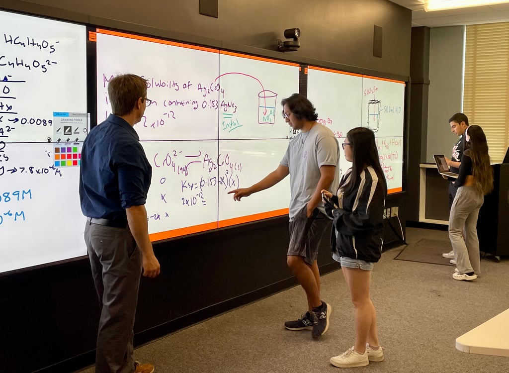 t1v-uc-riverside-xcite-classroom-of-the-future-high-visualization-wall-office-hours-thinkhub-instructor-teaching-office-hours