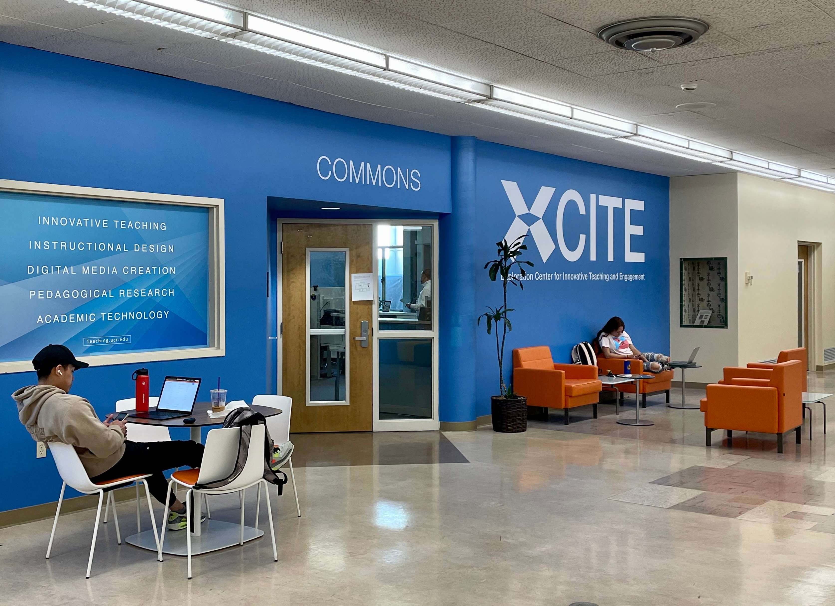 t1v-uc-riverside-xcite-classroom-of-the-future-high-visualization-wall-office-hours-thinkhub-outside-of-classroom