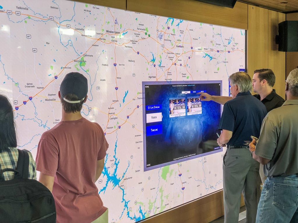 T1V-Story-Duke-Karsh-Alumni-Visitors-Center-Interactive-Wall-Collaboration-Software-Active-Learning-2019