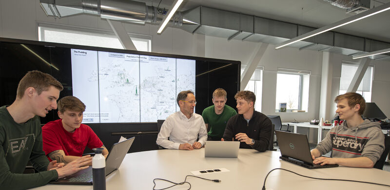 jrcz-data-science-lab-hz-university-thinkhub-collaboration-solution