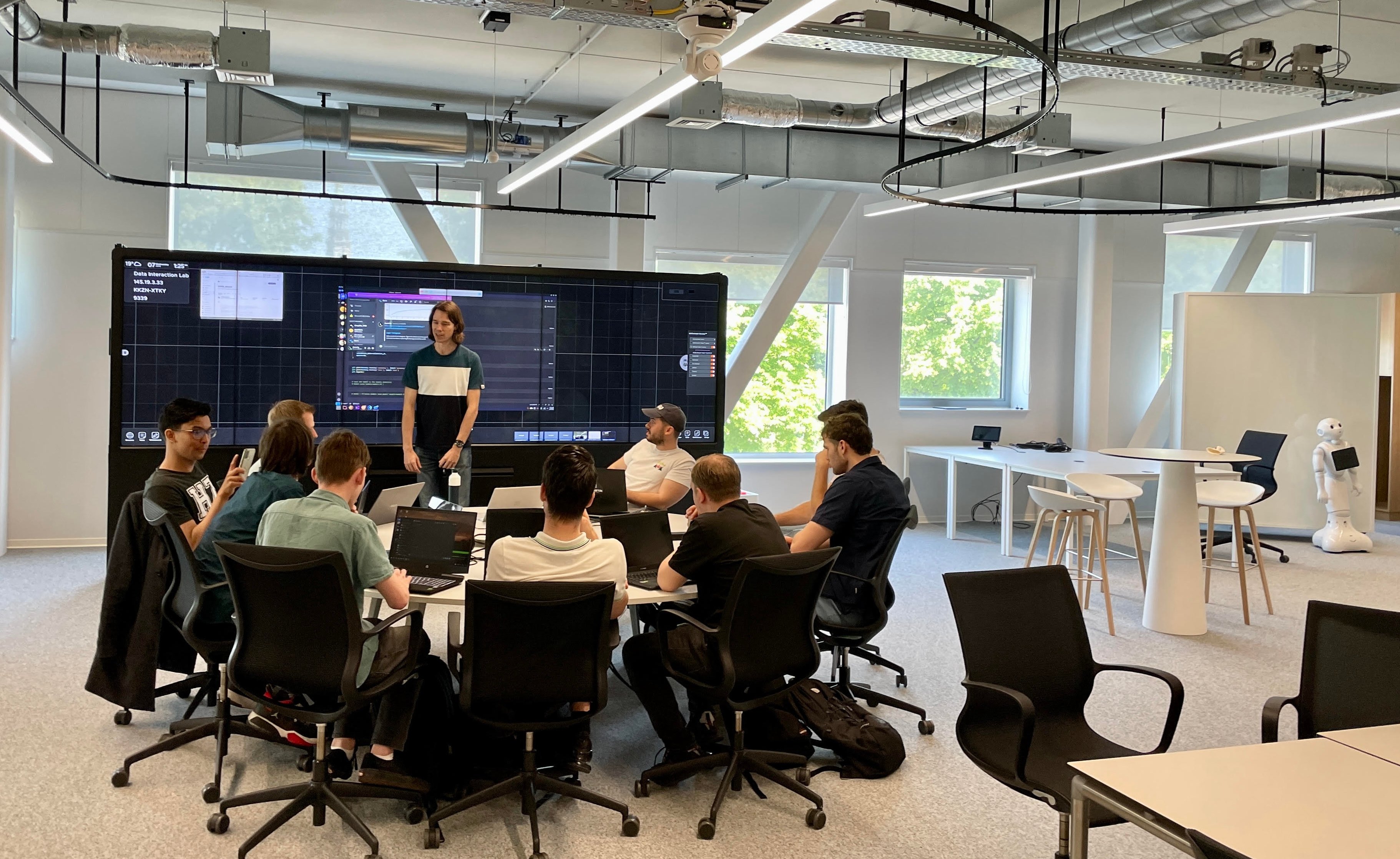 jrcz-data-science-lab-hz-university-thinkhub-collaboration