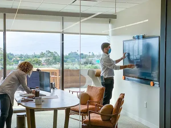 T1V-ThinkHub-Meeting-Room-Ellison-Institute-Technology-Cancer-Research-Collaboration