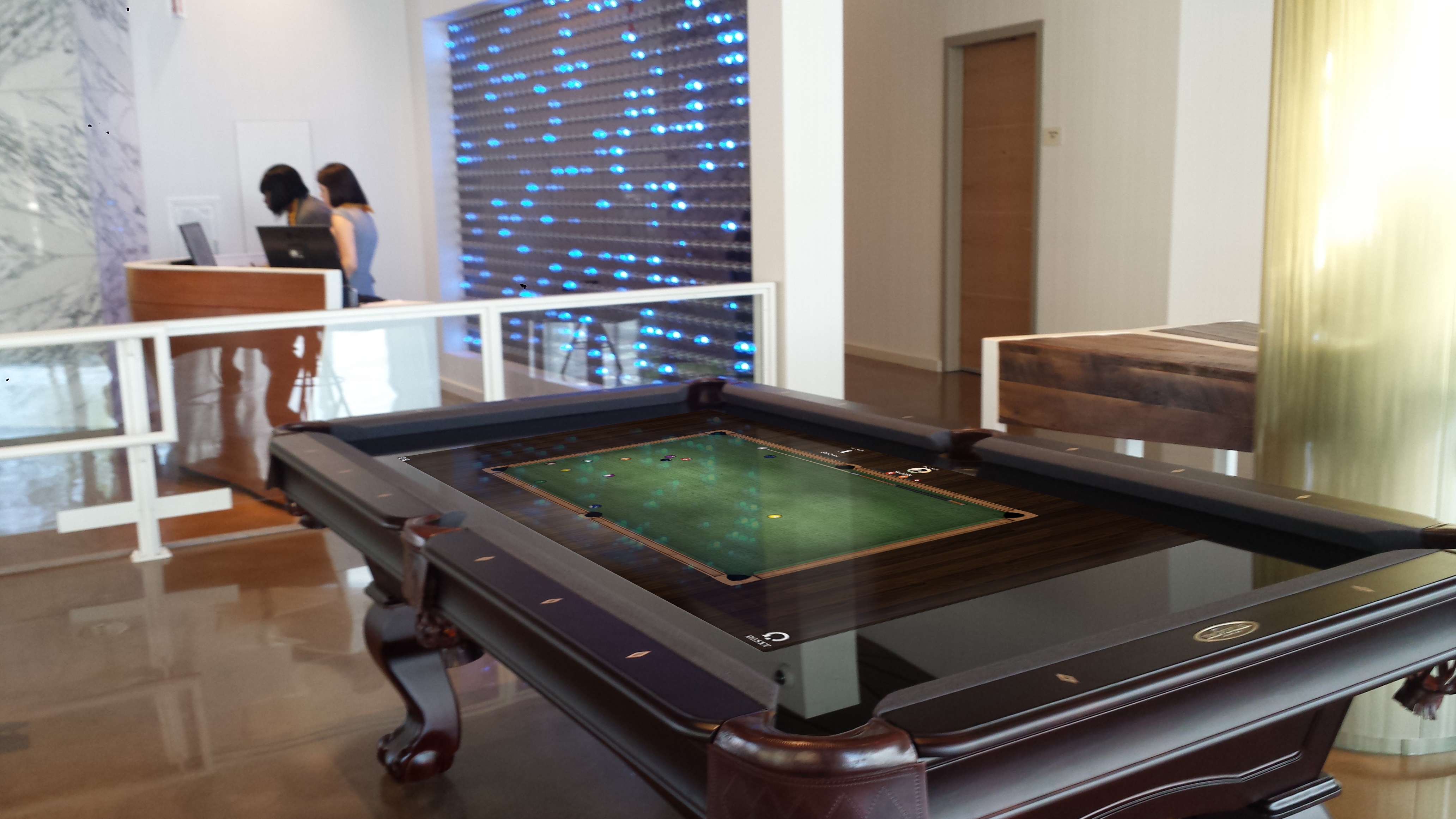 T1V-Interactive-Pool-Table-4