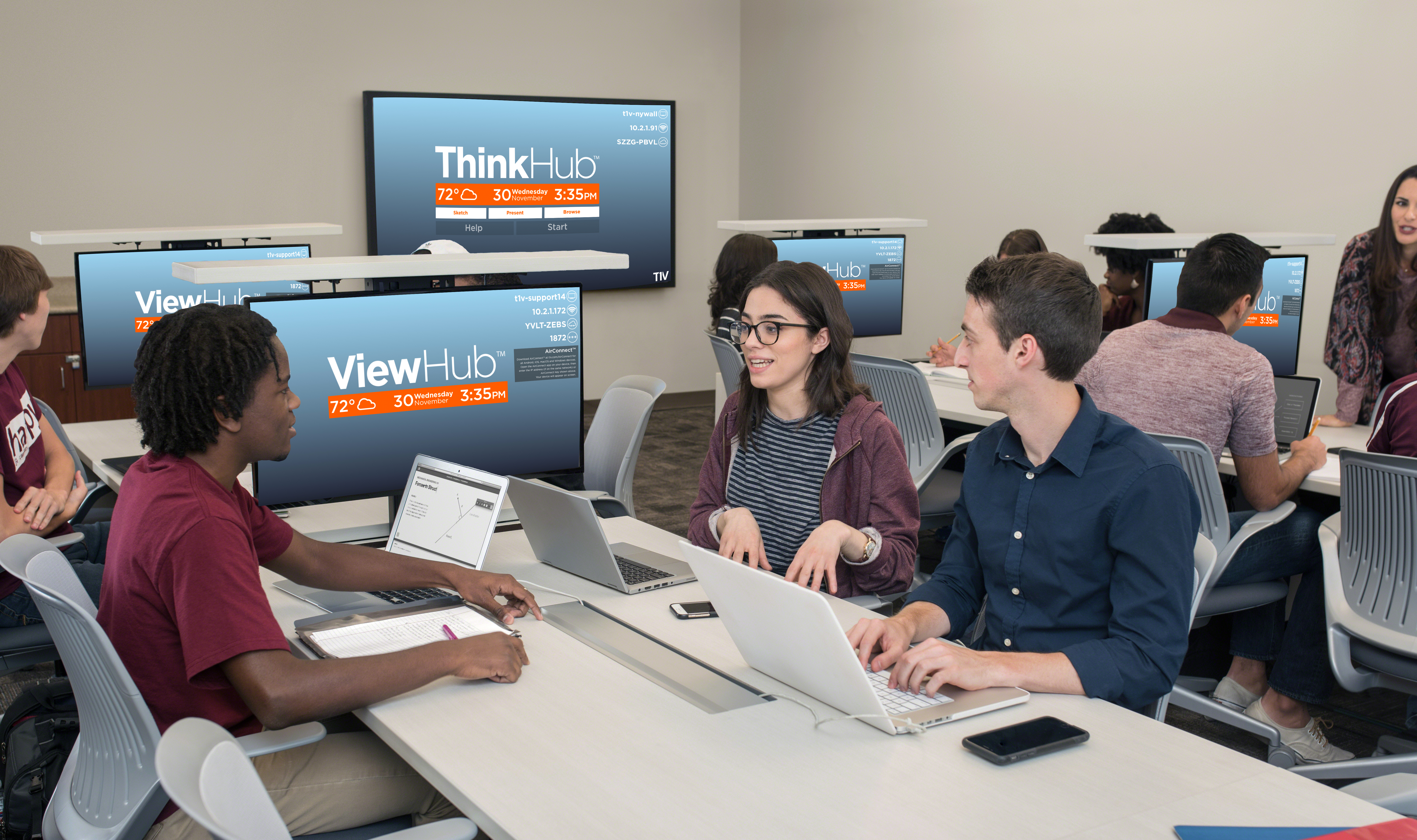 T1V_ThinkHub_Connect_at_TAMU_Photo_by_Steelcase_use_Steelcase_Verb_Media_Table_for_ALC (3)